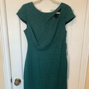 Kay Unger Green Cap Sleeve Scoop Neck Dress - Women's size 10